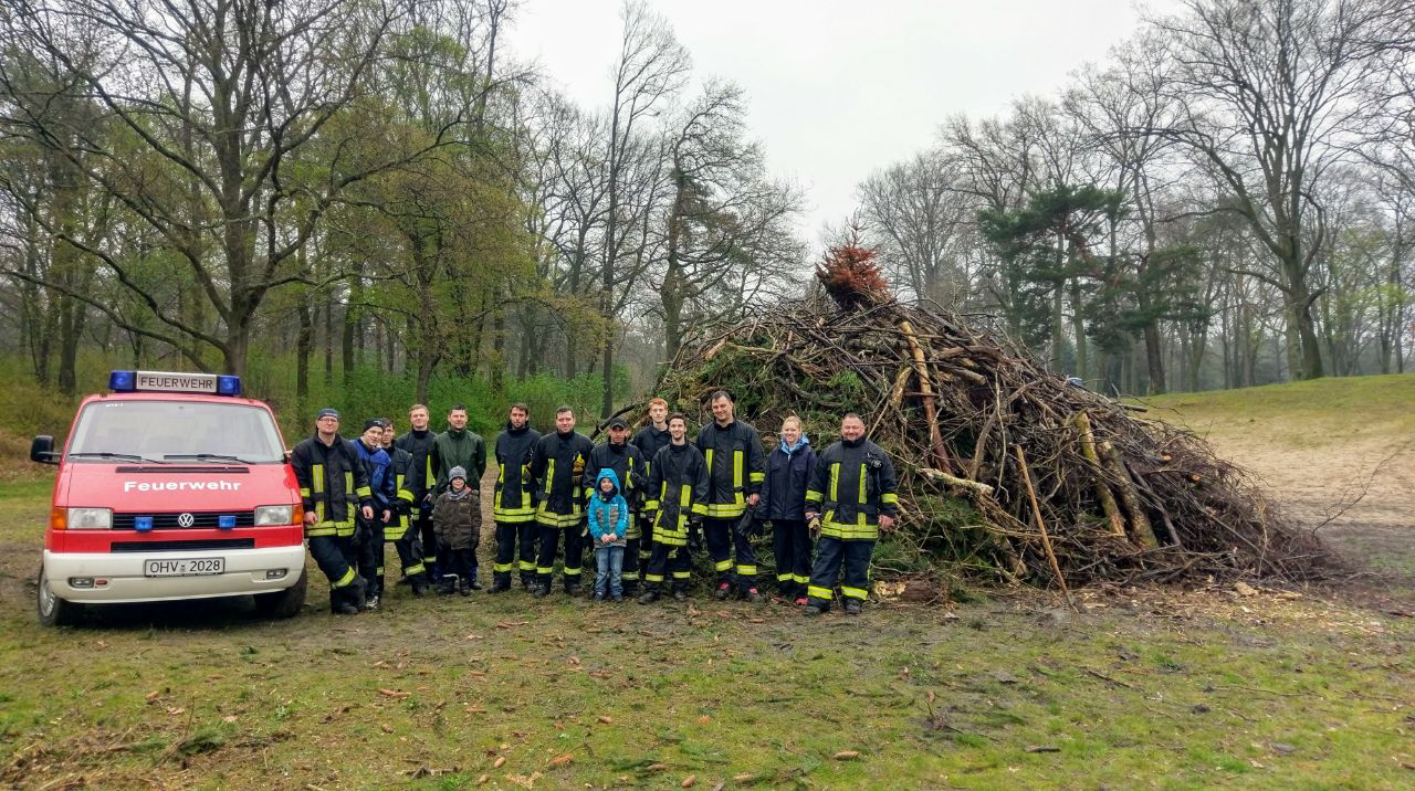 Osterfeuer 2017 Weißer Strand - Unser Lehnitz