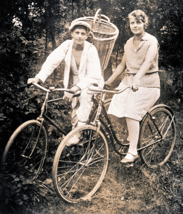 Warentransport mit Lehrling und Tochter Margarete, 1935. Foto: Archiv B. Becker