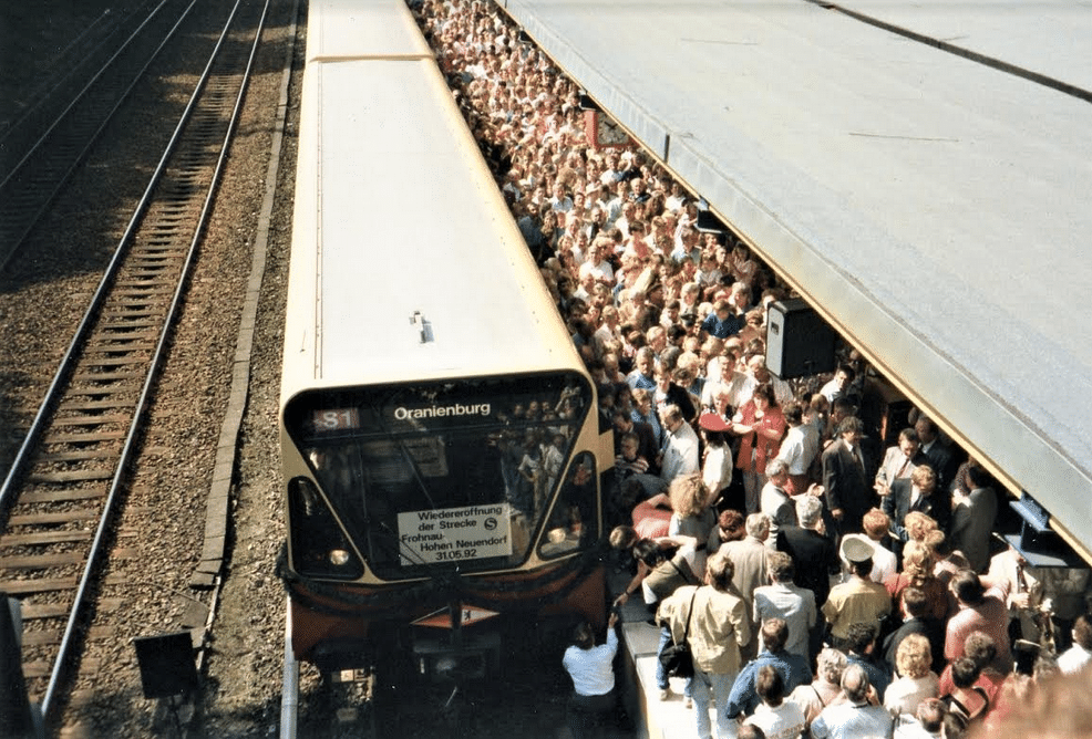 Ankunft in Hohen Neuendorf – das Interesse war riesig! Foto: B. Becker