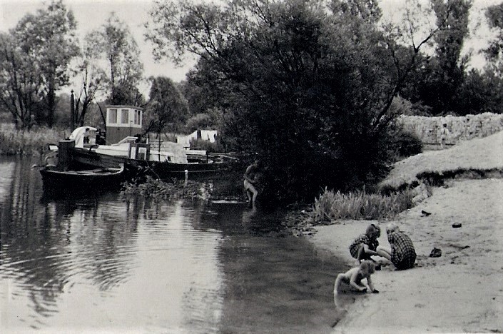 Bollwerk und Badestelle „Bolli“ im Sommer 1944. Foto: Archiv Verf.