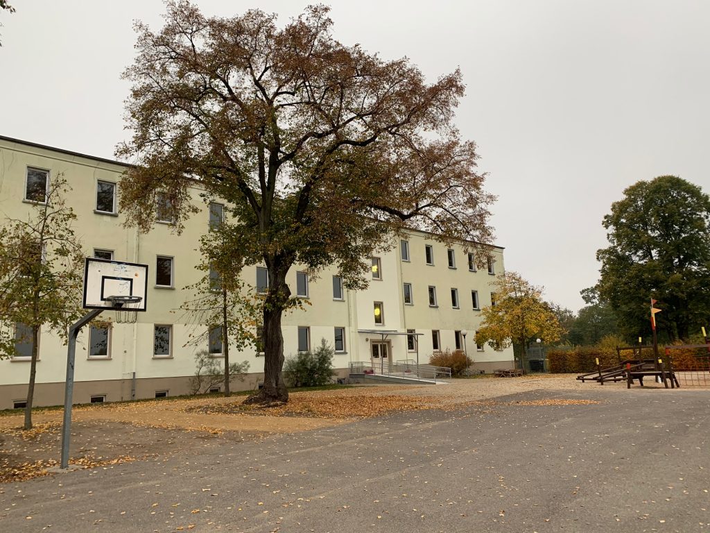 Park-Kita - Hof und Spielplatz