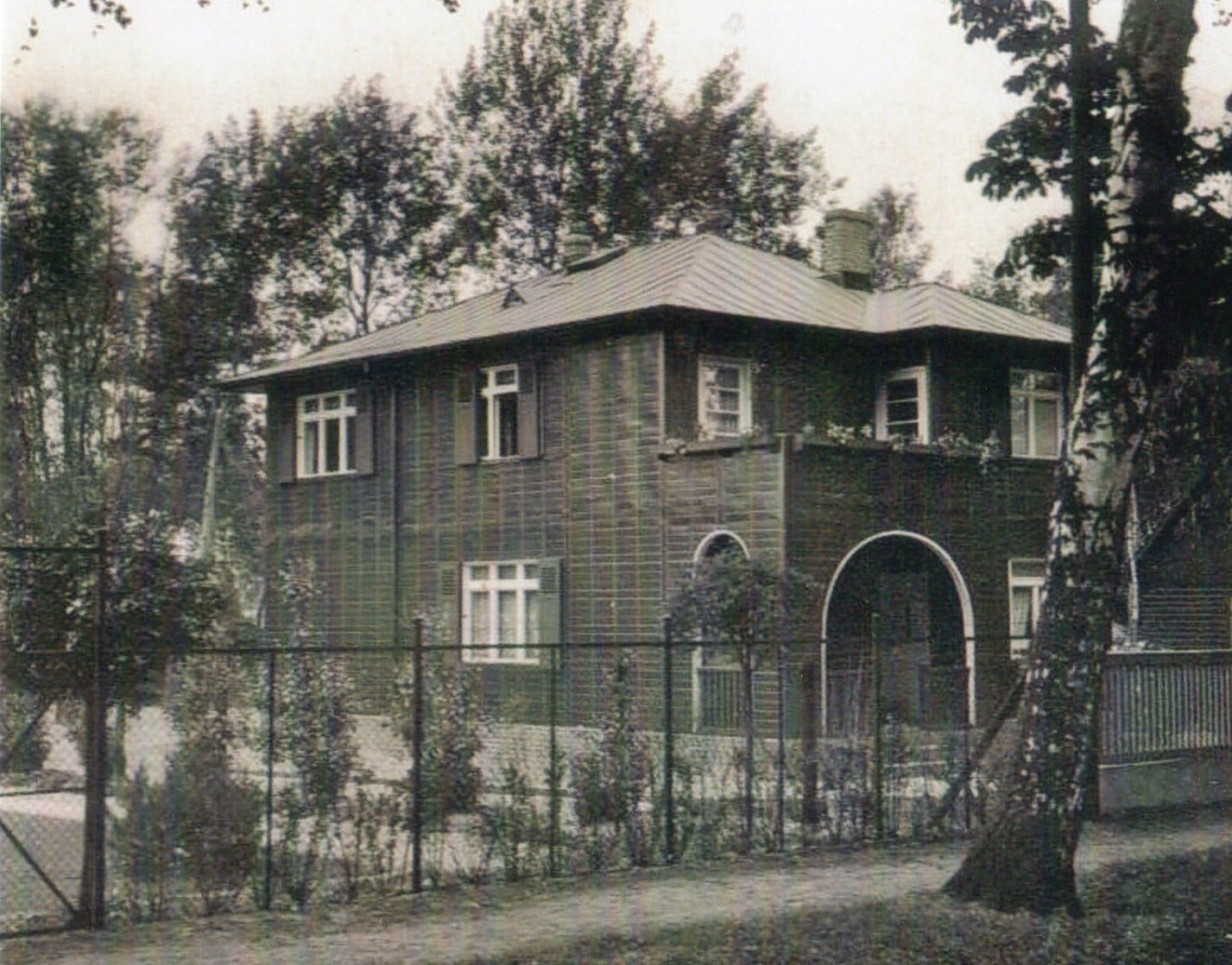Abb. 5. Kupferhaus in der Florastraße mit ursprünglichem Aussehen. Foto: Archiv Verfasser